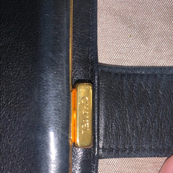 CHANEL Black Leather  GUC Authentic - Picture 12 of 15